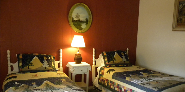 Shasta Starr Ranch - Cottage Bedroom
